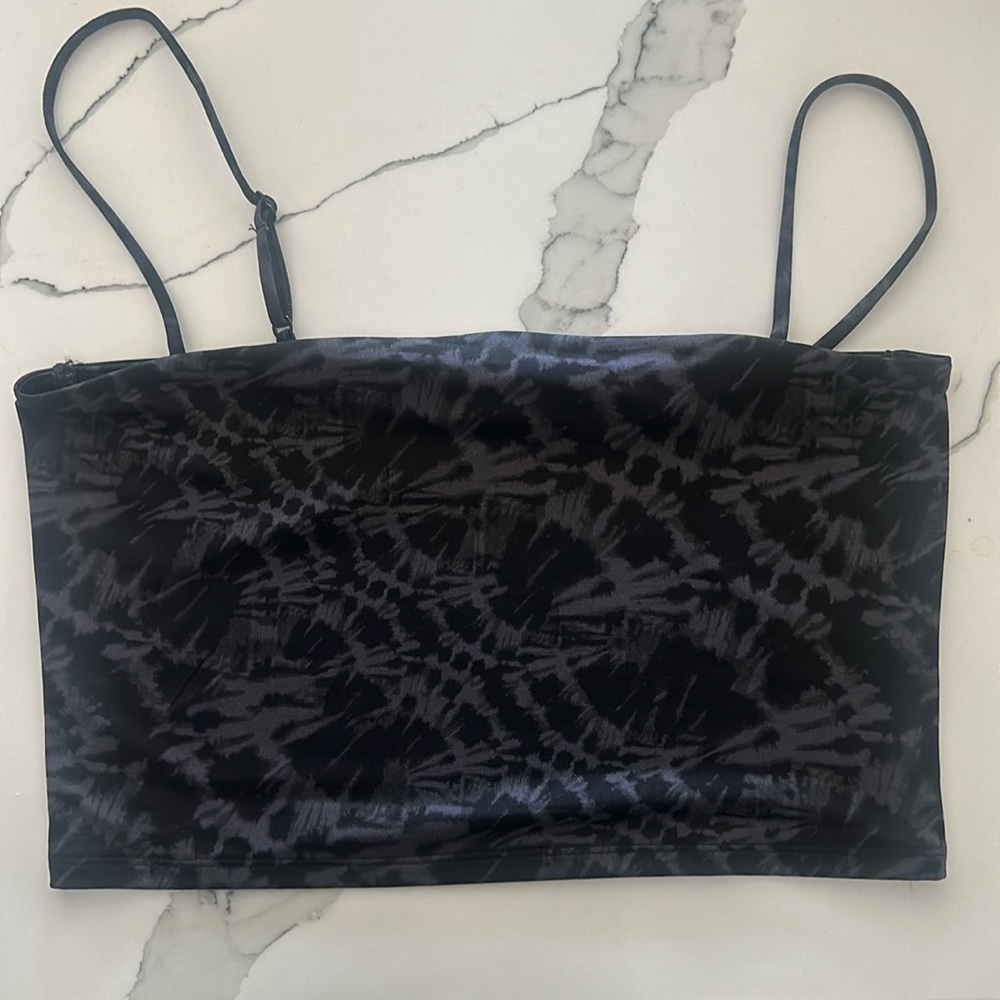 Black and gray tie-dye silk fabric tank top